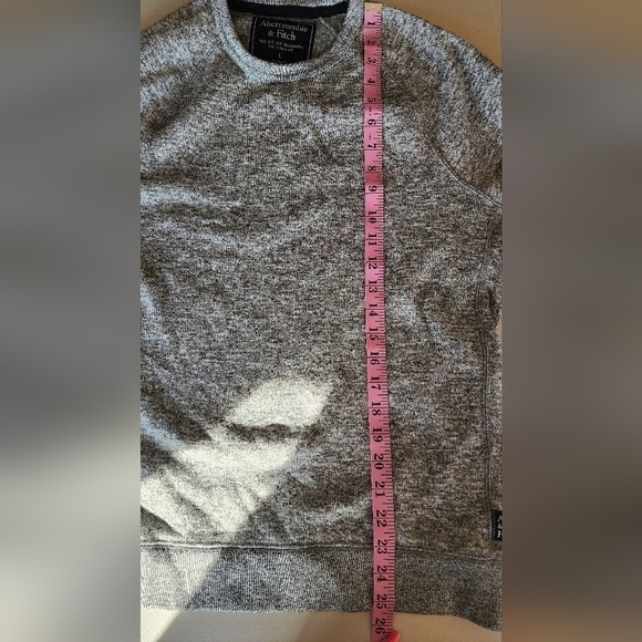 Abercrombie & Fitch Men's Long sleeve Gray Sweater Size L. - Picture 2 of 7